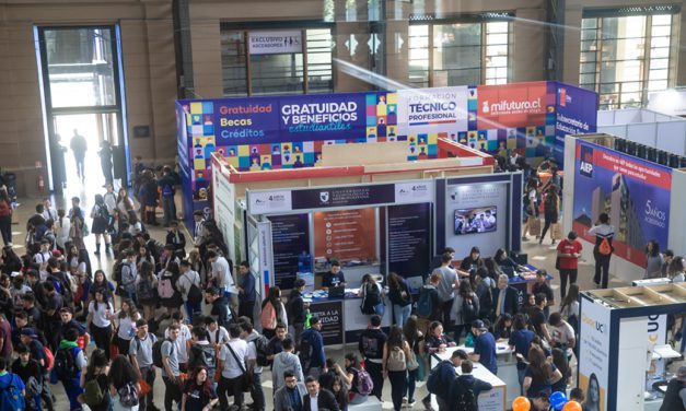 Gratuidad y becas: este es el top 10 de las carreras más caras en Chile